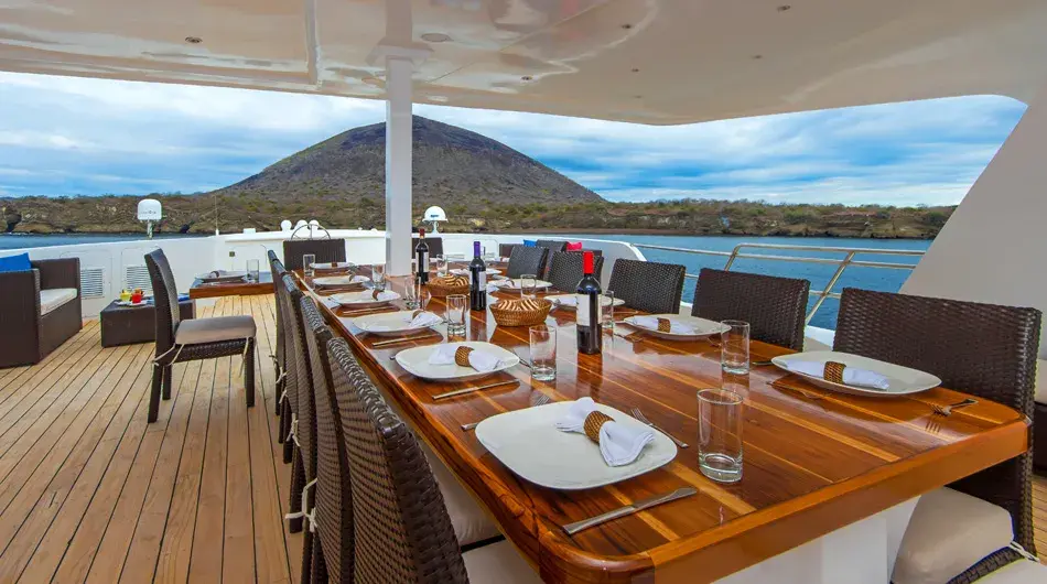 Natural Paradise Galapagos Cruise - Sundeck Natural Paradise Galapagos Cruise - Sundeck