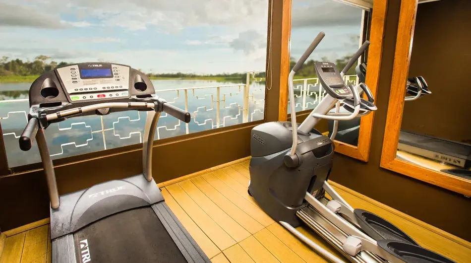 Delfin-III-gym Delfin-III-gym