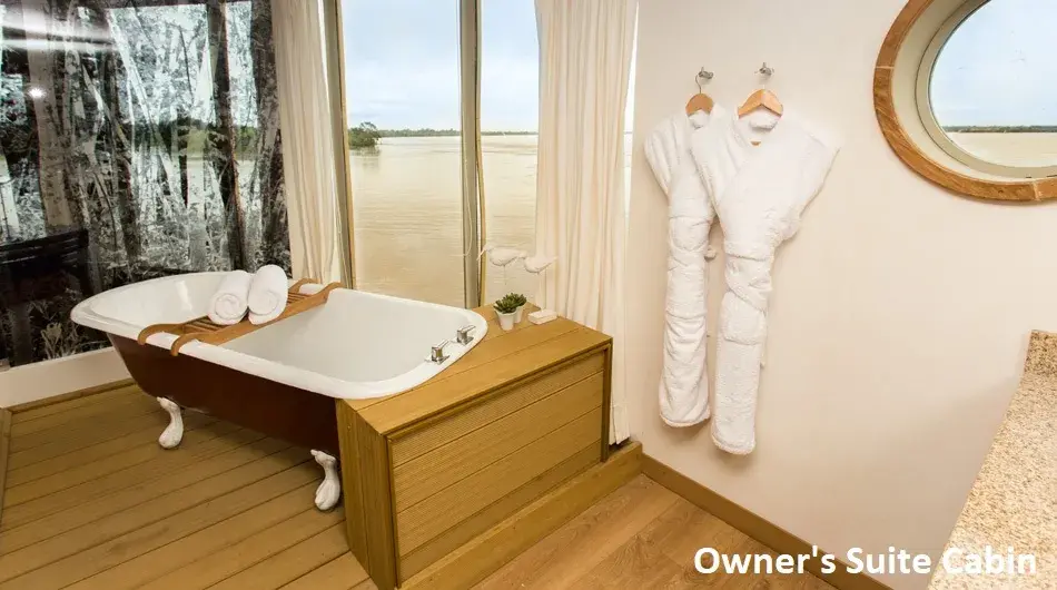 Delfin-III-woners-suite-bathroom Delfin-III-woners-suite-bathroom