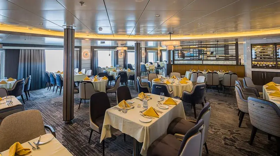 Dining-Room,-Sylvia-Earle,-Richard-I'Anson Dining-Room,-Sylvia-Earle,-Richard-I'Anson