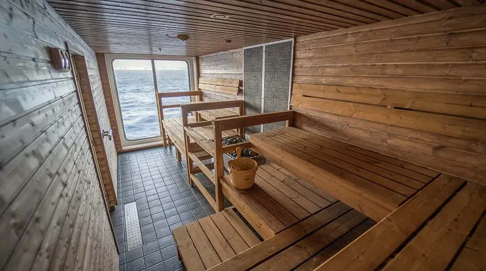 Sauna Sauna on Greg Mortimer
