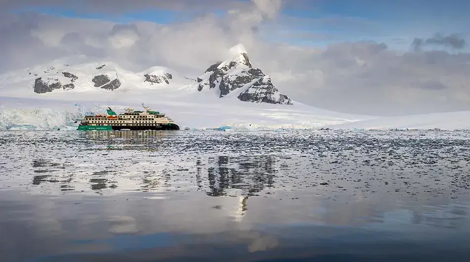 MV-Sylvia-Earle,-Prospect-Point,-Antarctica,-Richard-I'Anson MV-Sylvia-Earle,-Prospect-Point,-Antarctica,-Richard-I'Anson