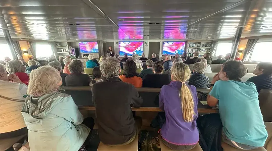 Ortelius Observation Lounge & Bar: ctsy of Oceanwide Expeditions Ortelius Observation Lounge & Bar