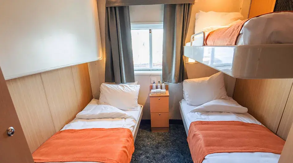 MS Quest - Triple Cabin MS Quest - Triple Cabin