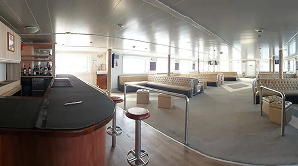 M/V Ushuaia Lounge M/V Ushuaia Lounge