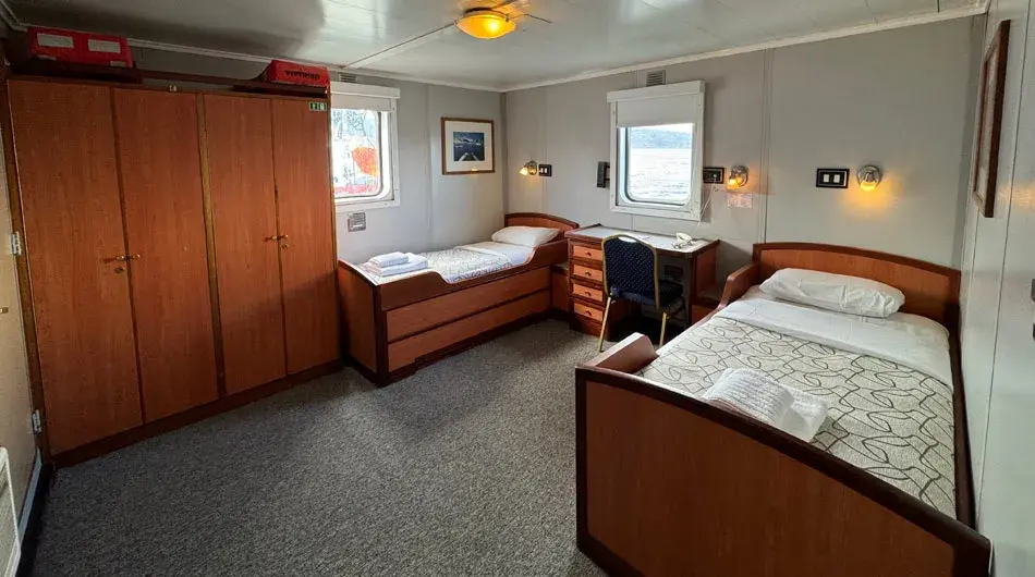 M/V Ushuaia Superior Twin Cabin M/V Ushuaia Superior Twin Cabin Interior