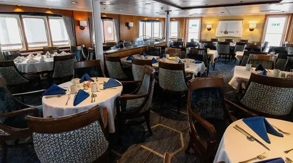 M/S Expedition Dining M/S Expedition Dining Room
