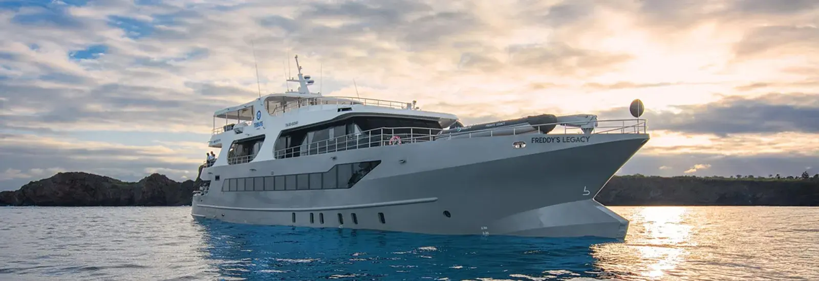 Tribute Yacht Tribute Yacht