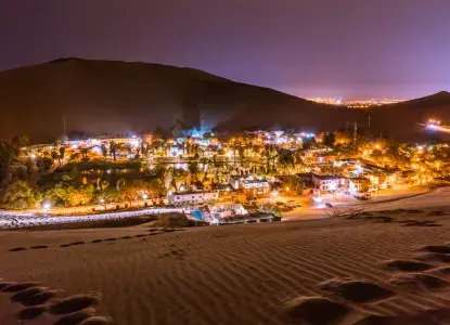 Discover Huacachina – Peru’s Mesmerizing Desert Oasis Discover Huacachina – Peru’s Mesmerizing Desert Oasis
