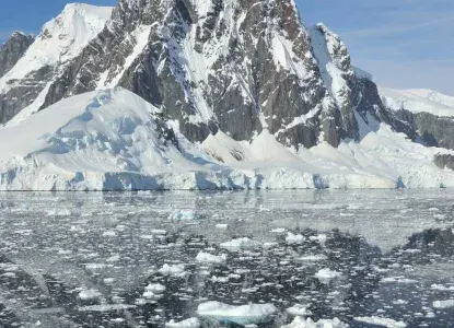 Antarctic-Basecamp-1.jpg Antarctic-Basecamp-1.jpg