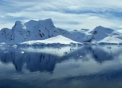 AntarcticaExpedition_1600x600.jpg Antarctica landscape)