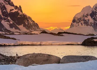 Antarctic-sunset.jpg Antarctic-sunset.jpg