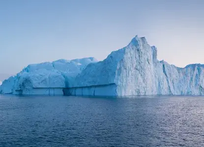 Big-icerberg.jpg Penguins on iceberg